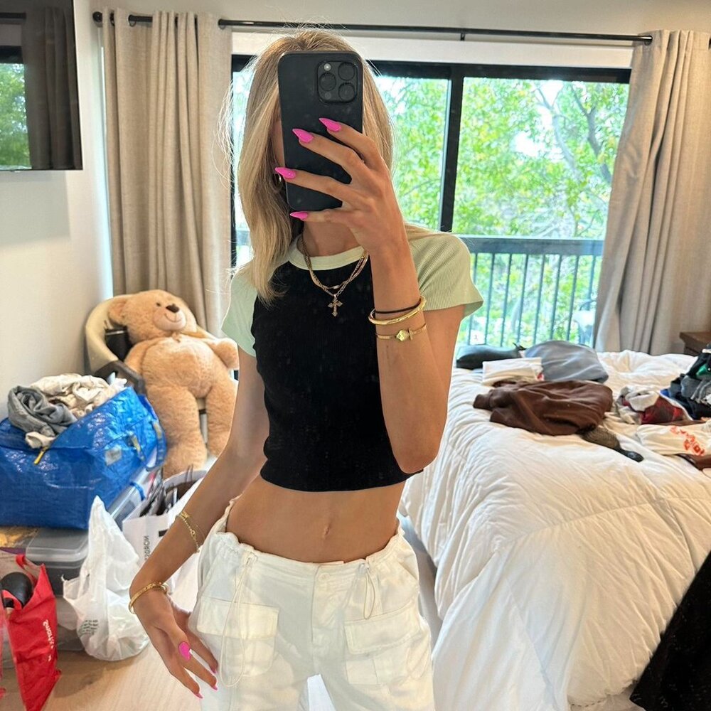 Brandy Melville Men's Crop-top